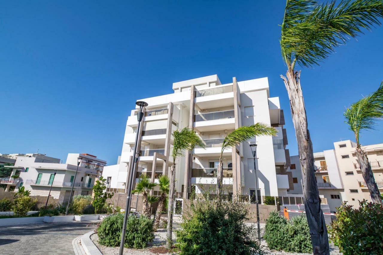 Wepuglia - La Casa Del Cardinale Apartment Монополи Екстериор снимка